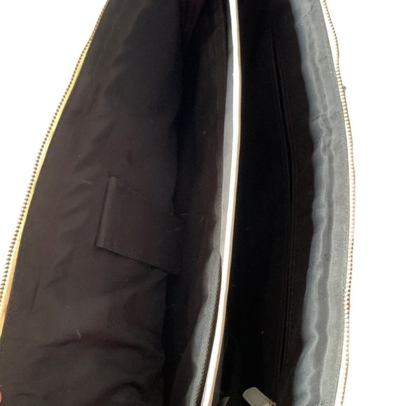 White Real Leather Large Bag, made in India, fits a laptop, Hedgren Inner City - Picture 5 of 7